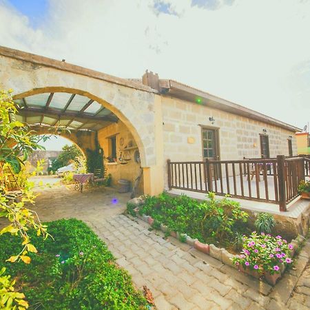 Castle Karpasia Guest House Authentic Atmosphere ! Rizokarpaso Экстерьер фото