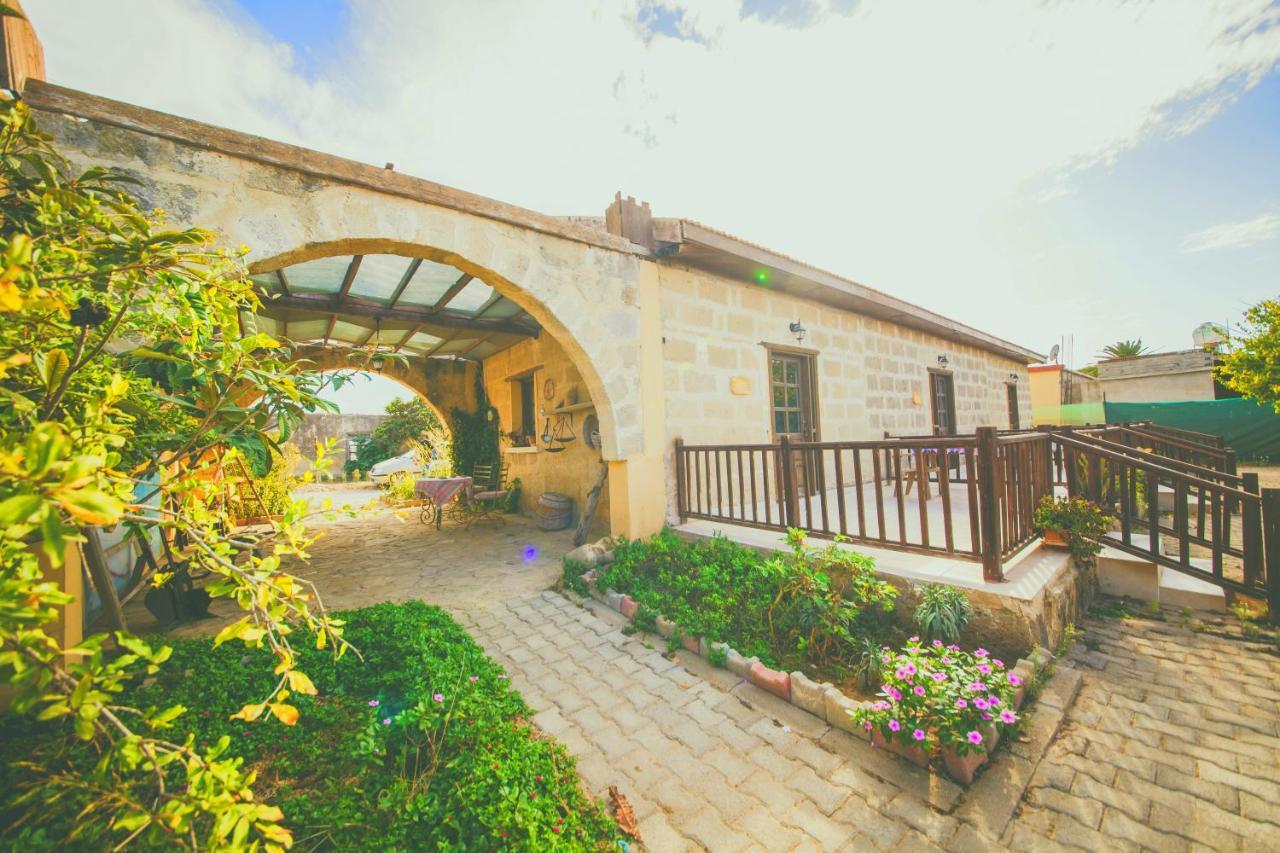 Castle Karpasia Guest House Authentic Atmosphere ! Rizokarpaso Экстерьер фото