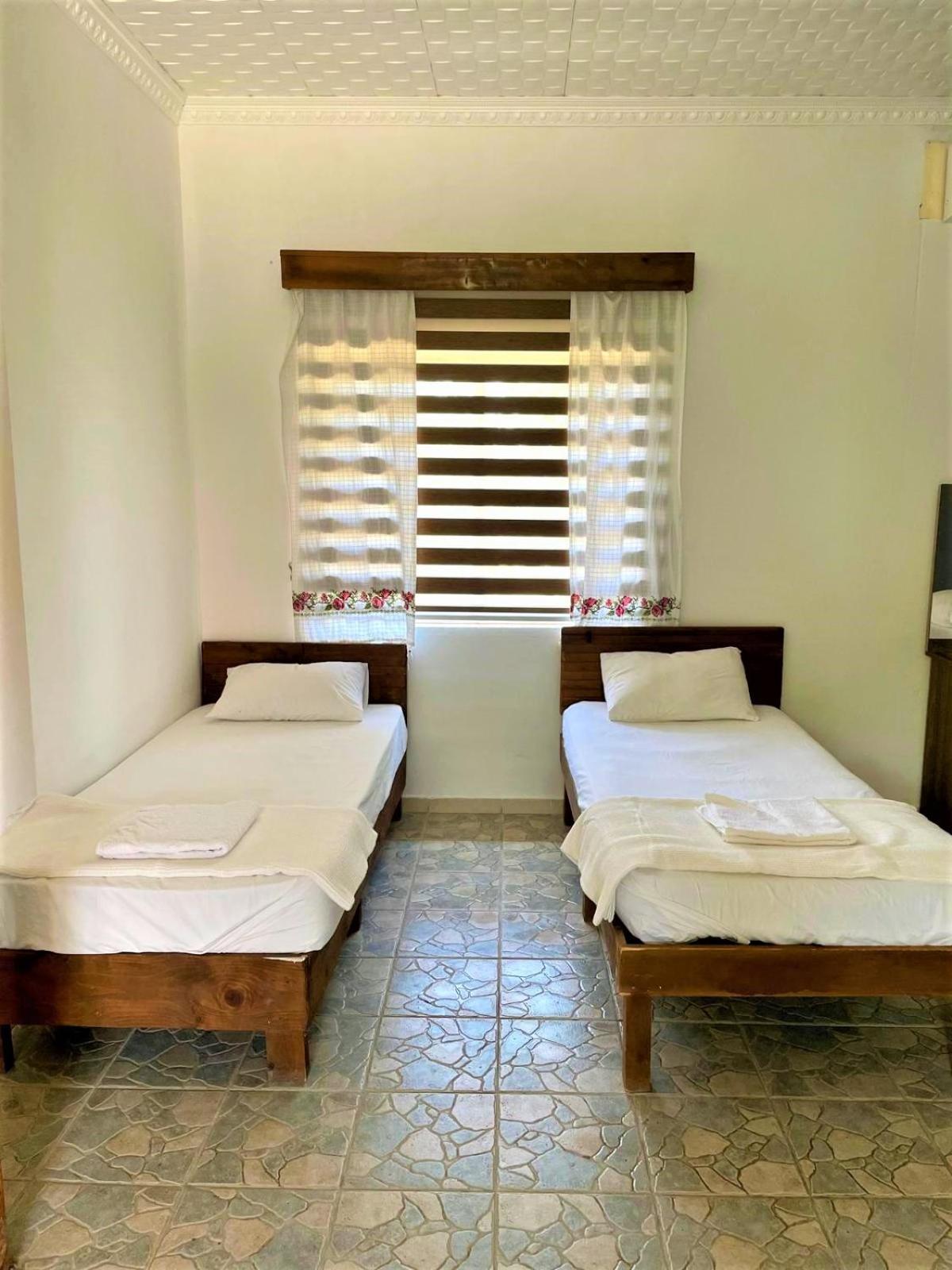 Castle Karpasia Guest House Authentic Atmosphere ! Rizokarpaso Номер фото